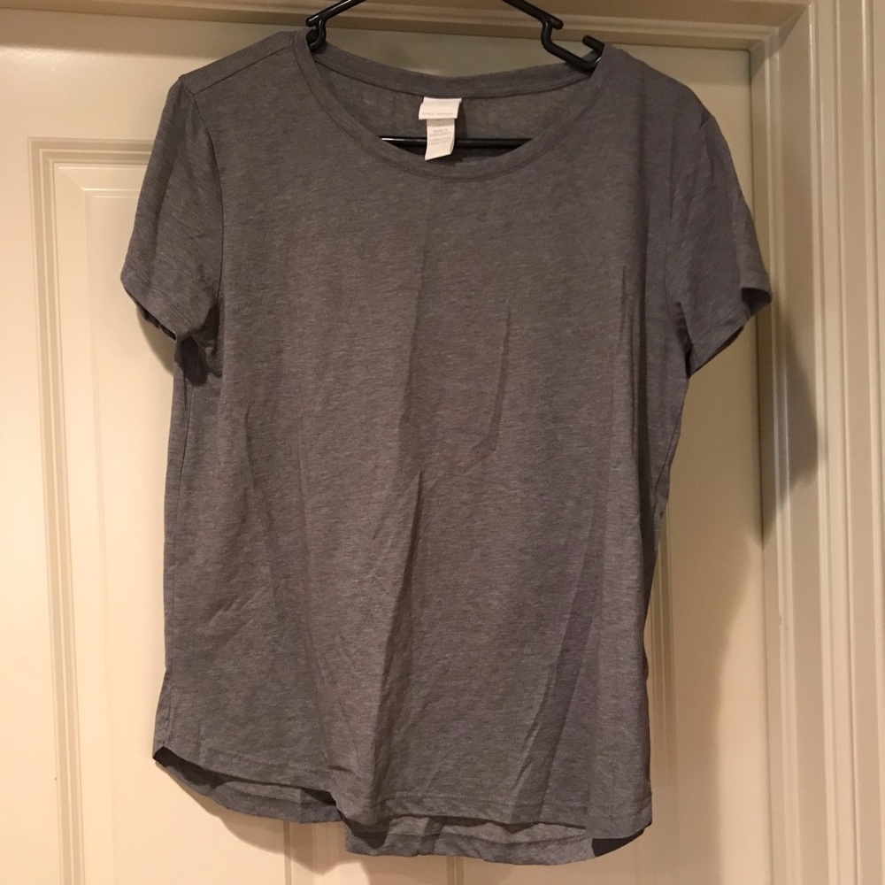 H&M grey t-shirt